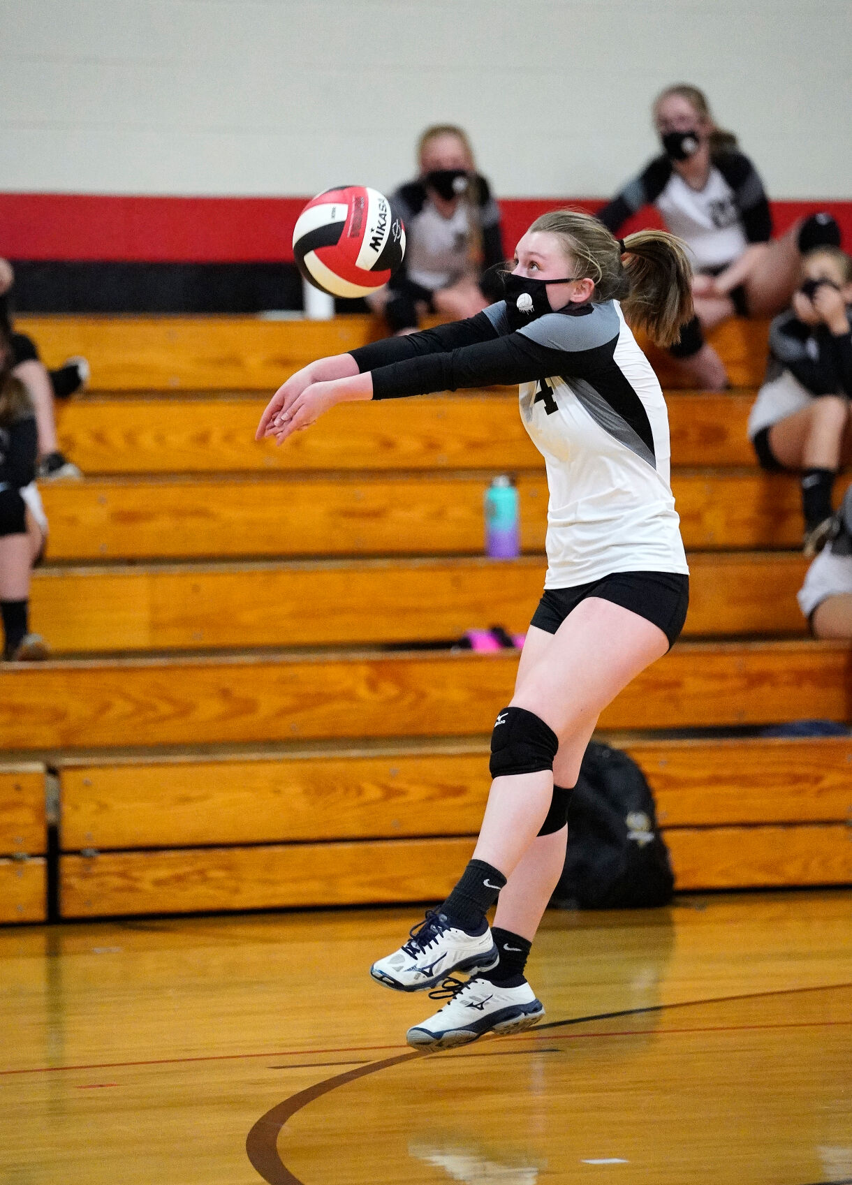 201123 MS VBALL 13.jpg